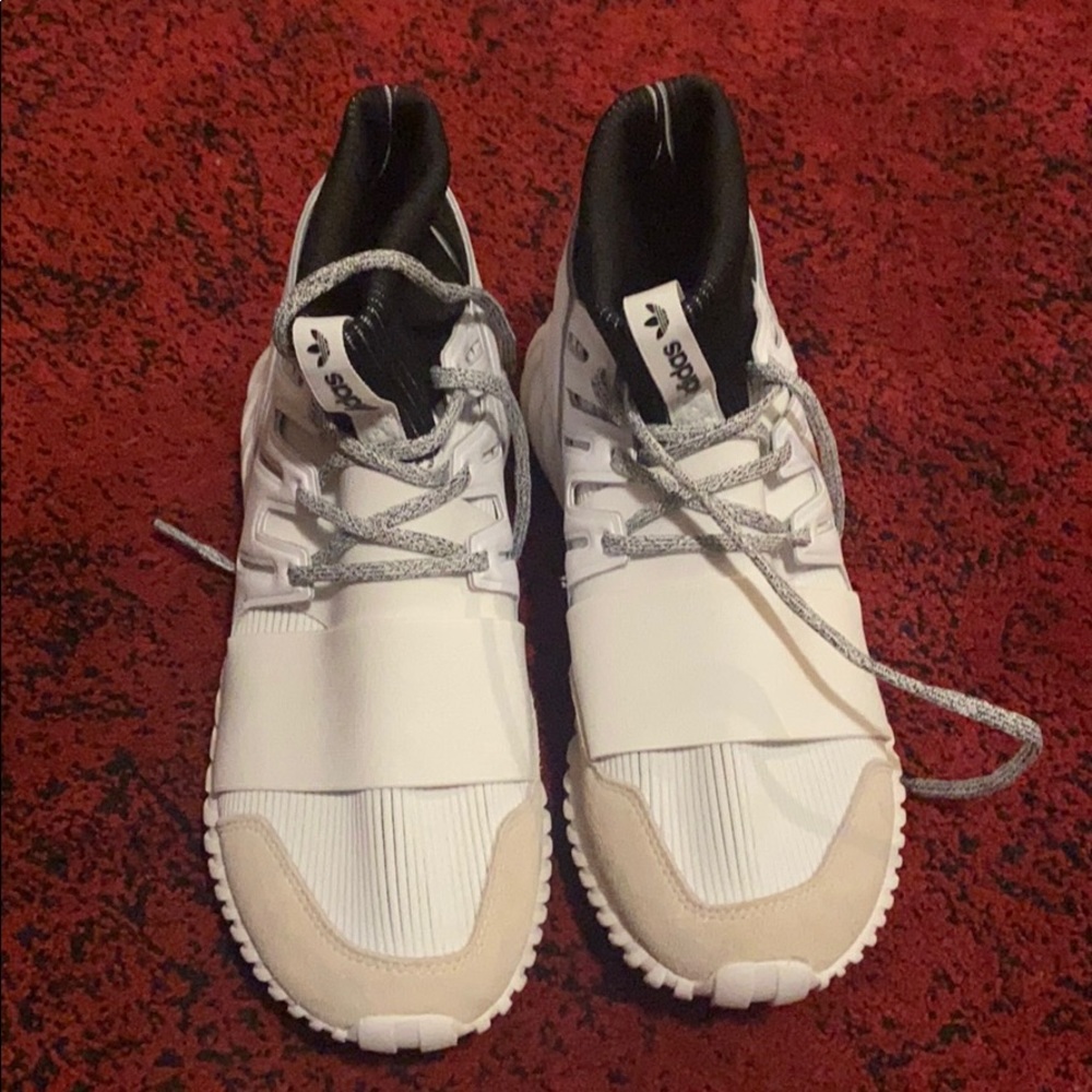Adidas Tubular Doom